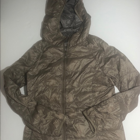 Uniqlo women’s ultralight down jacket brown - Picture 2 of 5